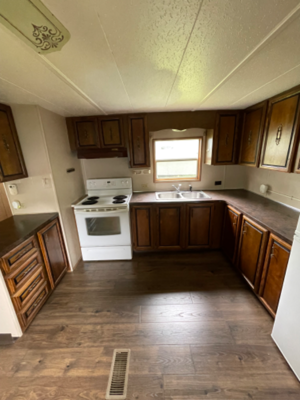318 Pearl Ln - Photo 2 of 14