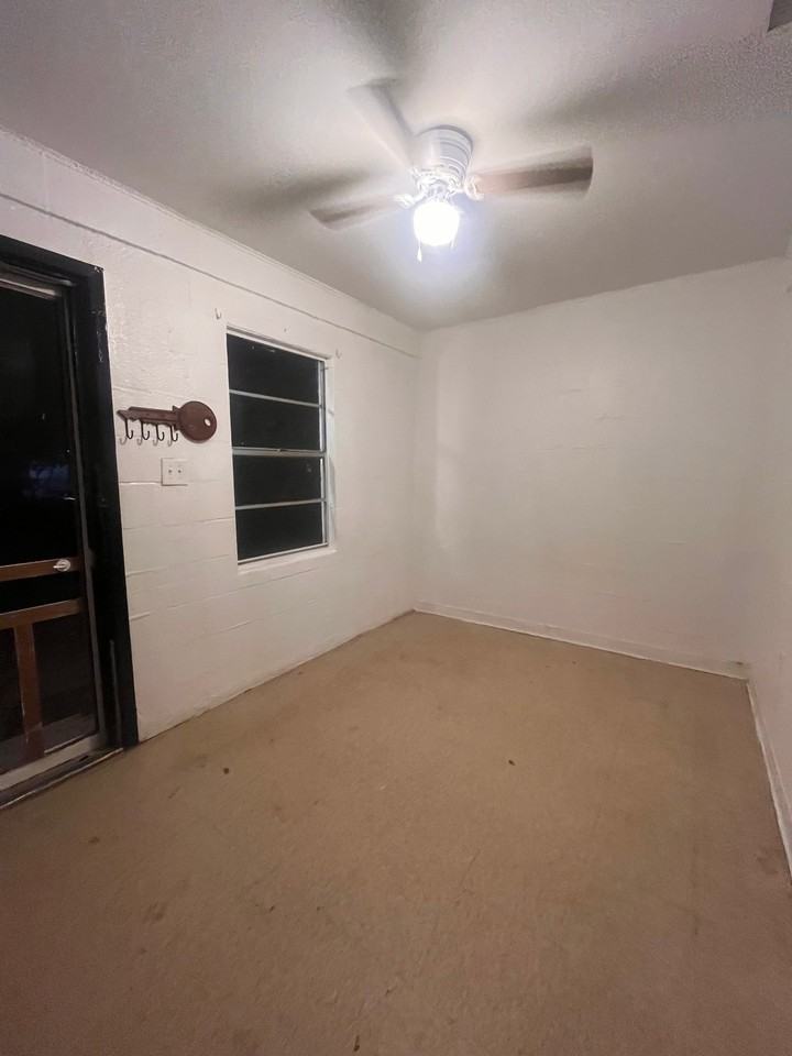 904 W Lucas #1PHARR - Photo 3 of 13