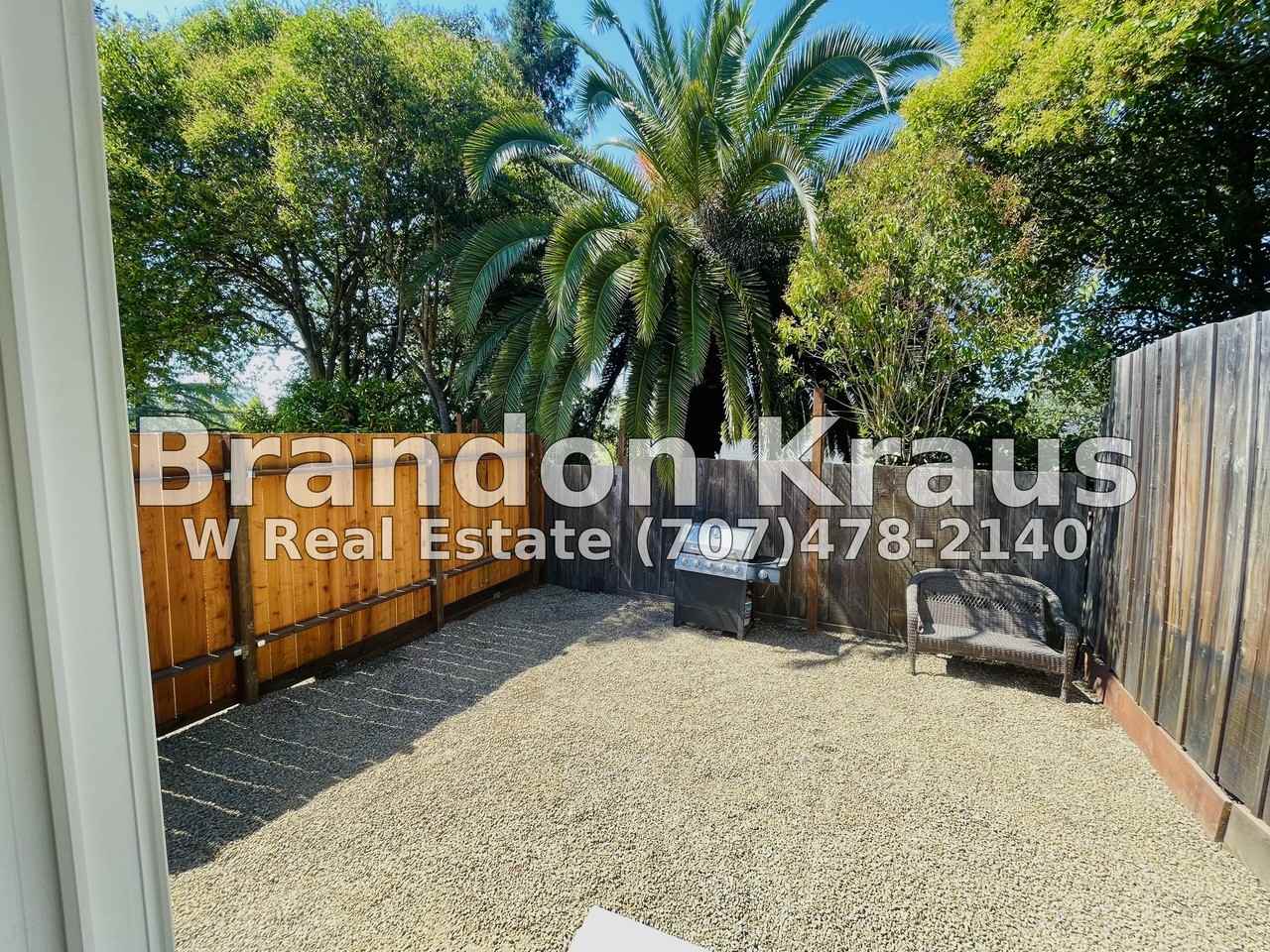 2427 Humboldt St - Photo 2 of 14
