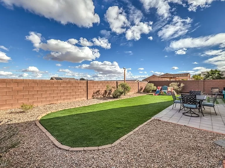 3828 Goldfield St - Photo 3 of 5