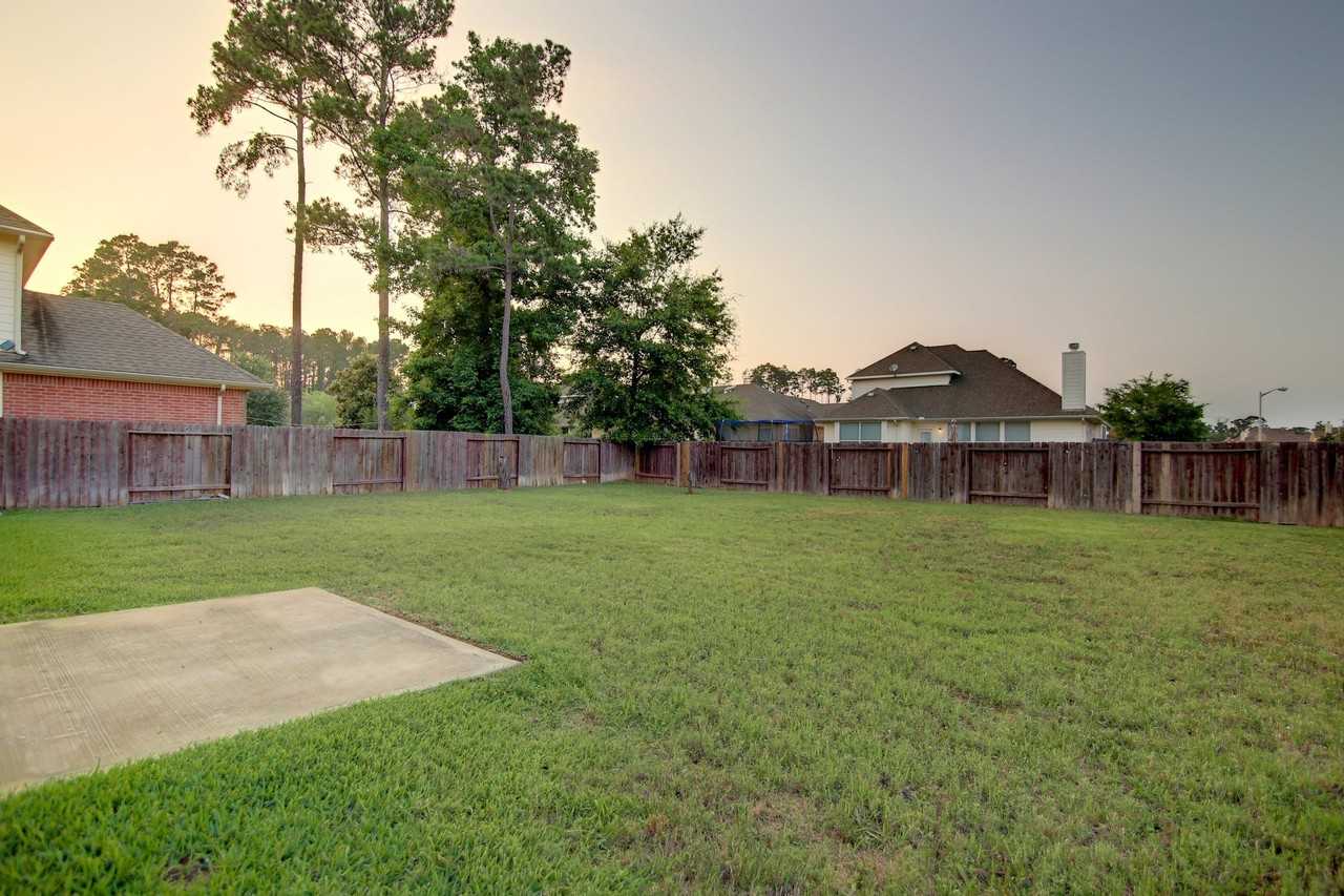 2212 Valley View Xing - Photo 3 of 12