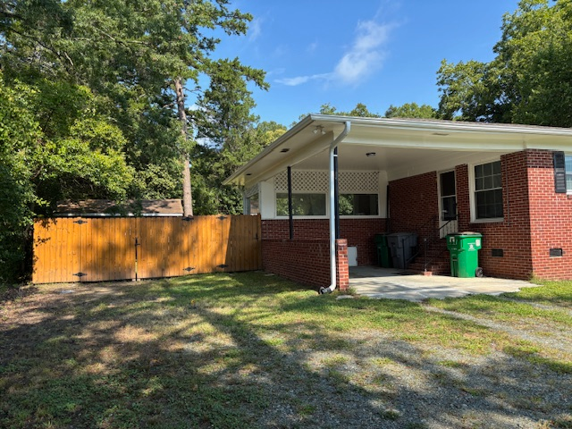 715 Long Ave - Photo 4 of 50