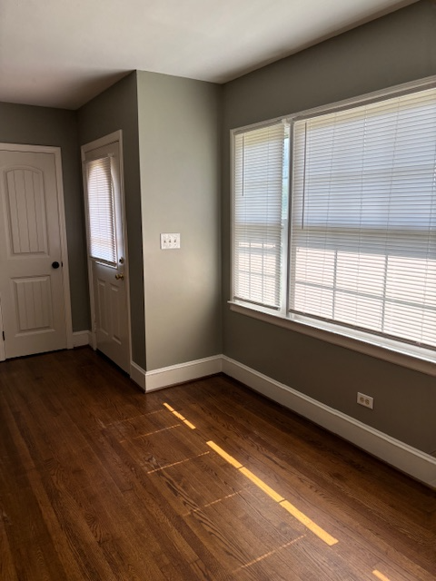 715 Long Ave - Photo 6 of 50