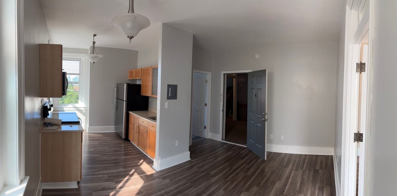 206 Carlisle St #4 - Photo 2 of 9