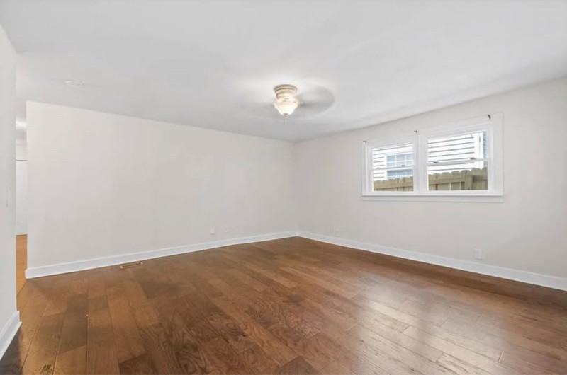 515 Poston St - Photo 7 of 19