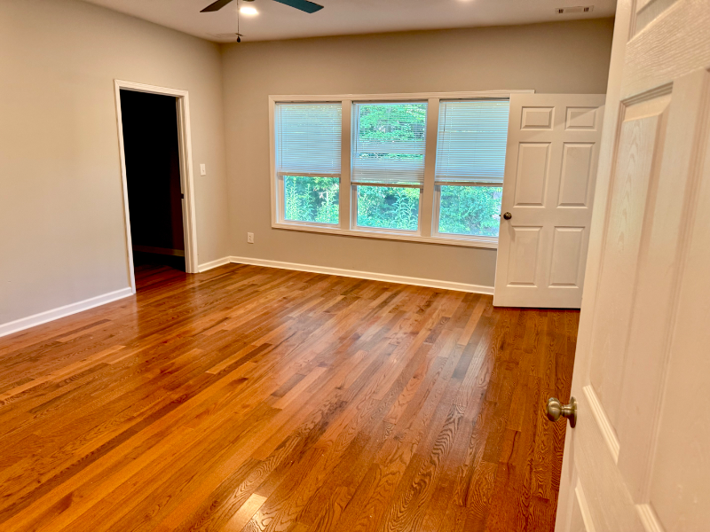 557 Handyman Ct - Photo 3 of 11