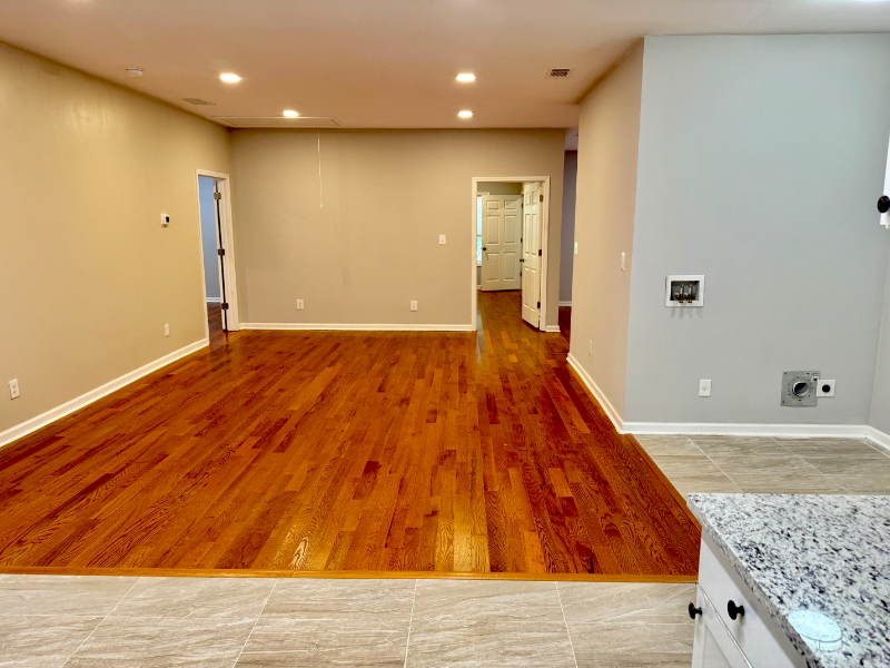 557 Handyman Ct - Photo 7 of 11