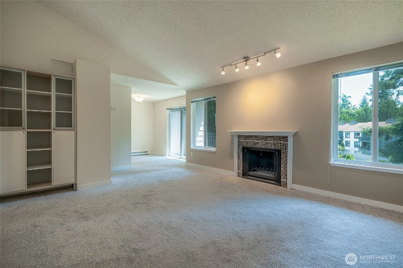 12617 Ne 130th Way #E303 - Photo 3 of 20