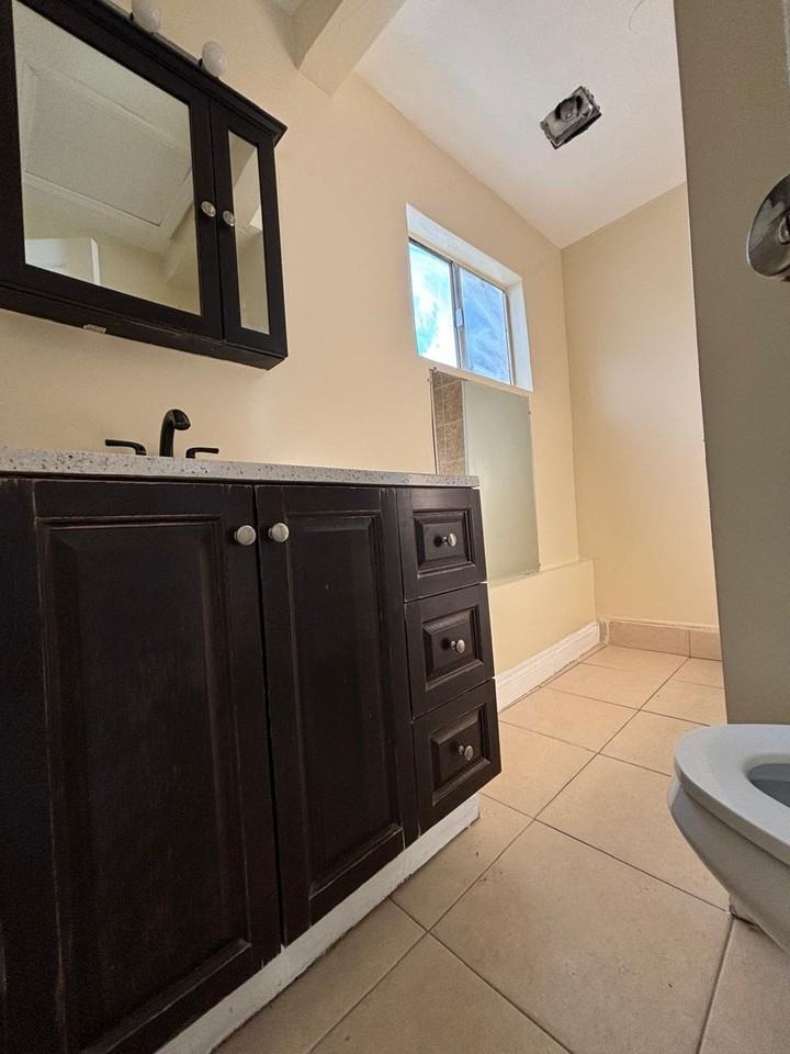 1336 W 73rd St - Photo 4 of 5