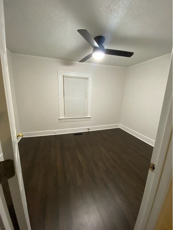 251 Mcivor St - Photo 5 of 12
