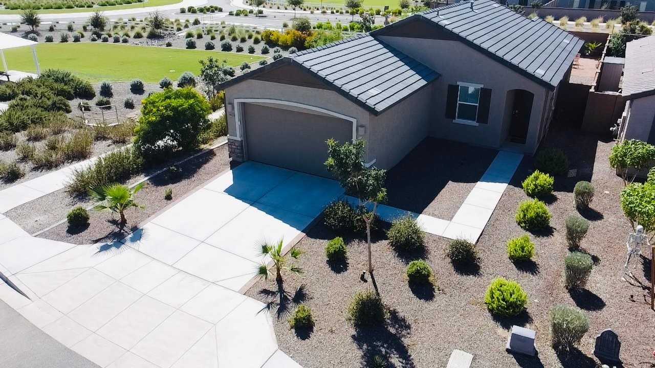 38024 N Longbow Way