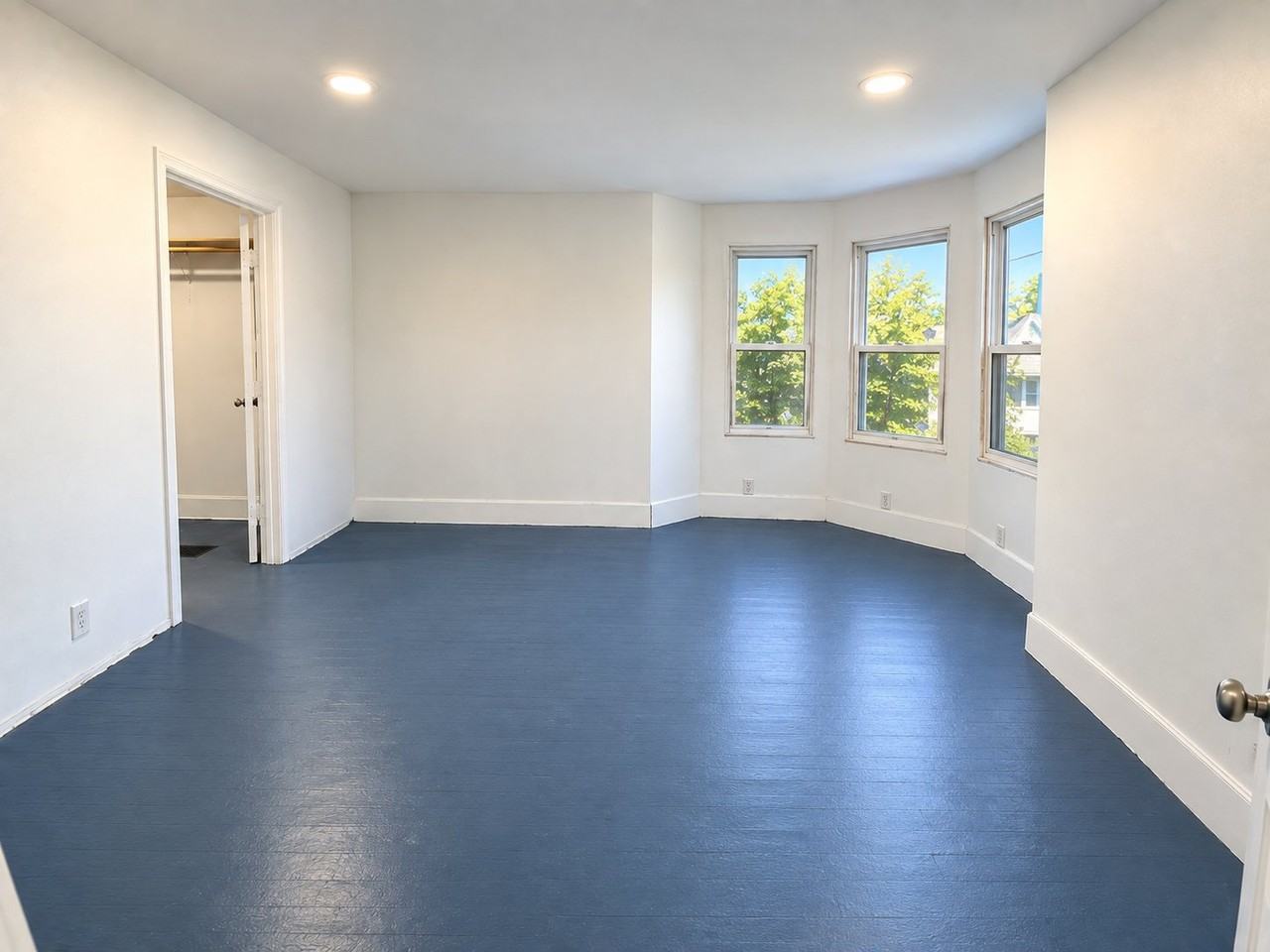 268 N Seminary St #2 - Photo 4 of 12