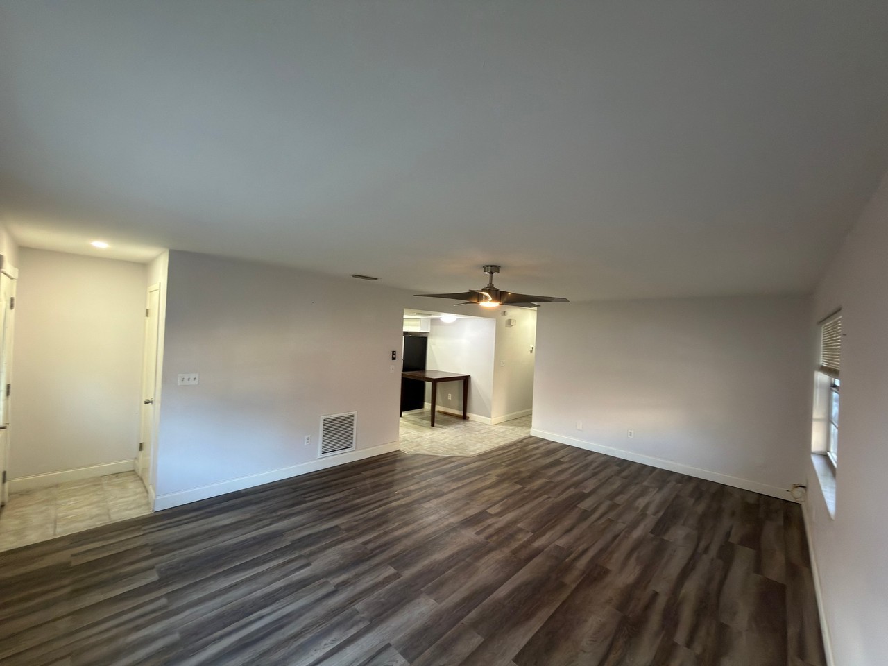 3010 Catherine Dr - Photo 4 of 13