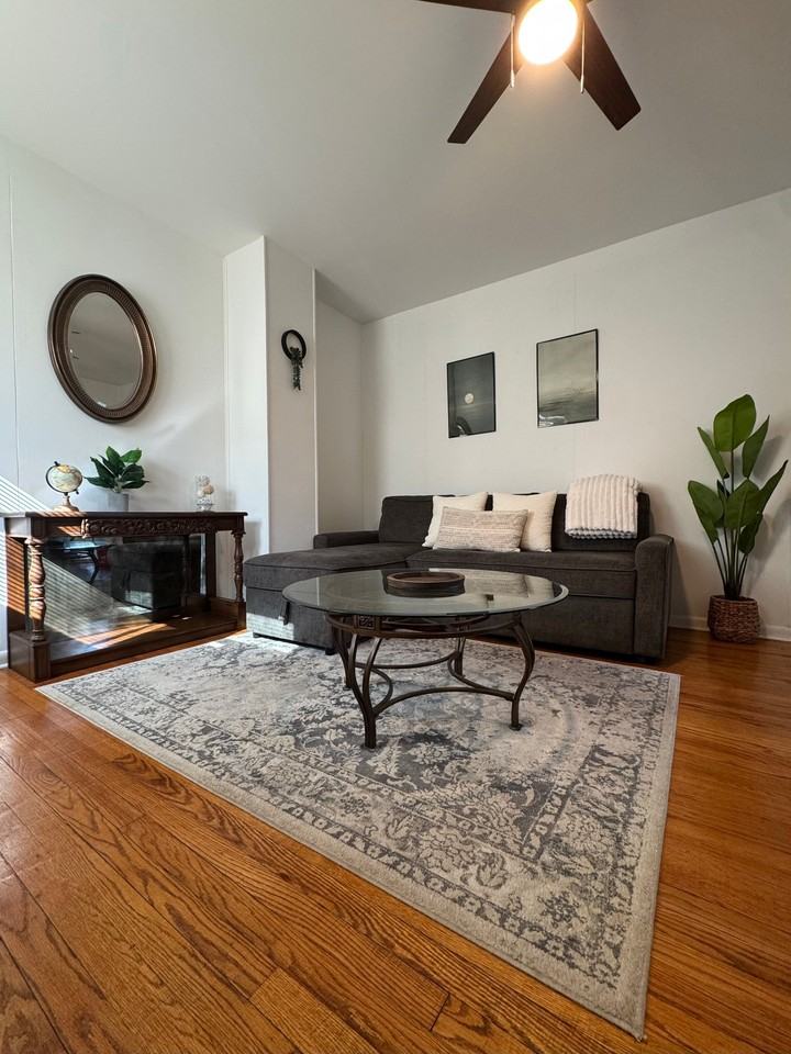 267 Merchants Ave #B