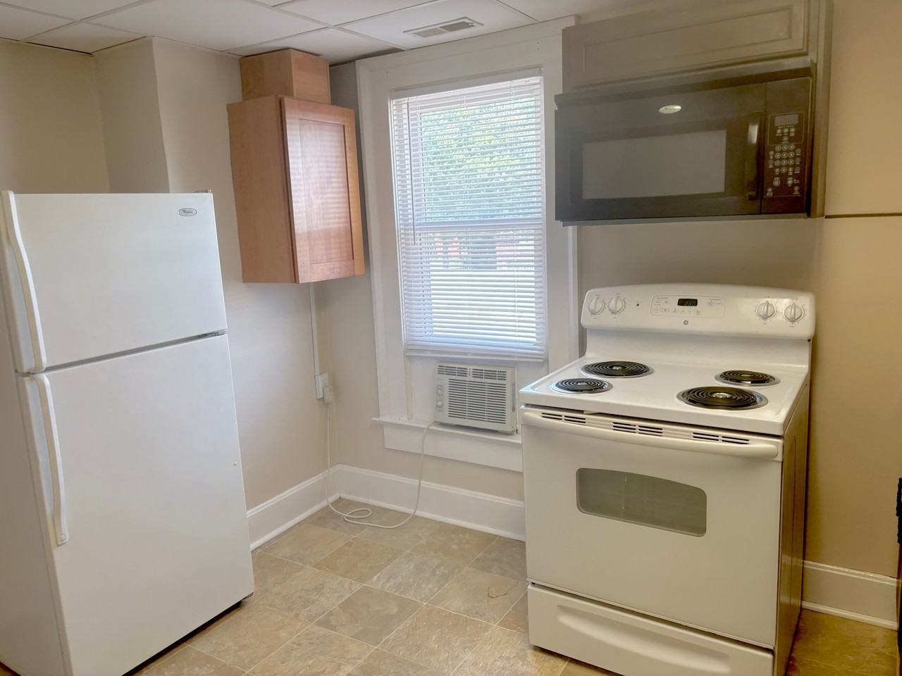 818 S 9th St #B - Photo 5 of 15