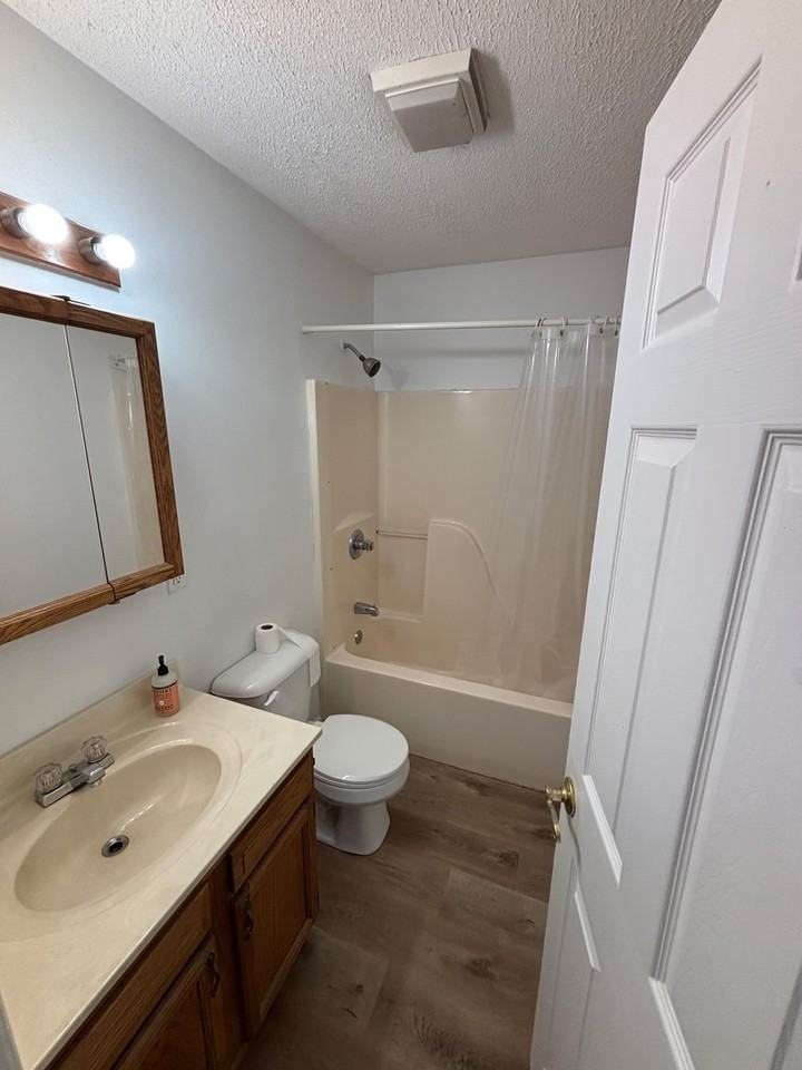 143 Orchard View Ln #143 - Photo 3 of 7