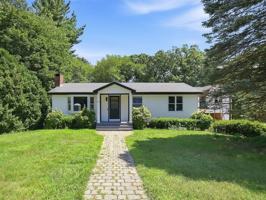 featured image of 44 Topsfield Cir #44-1