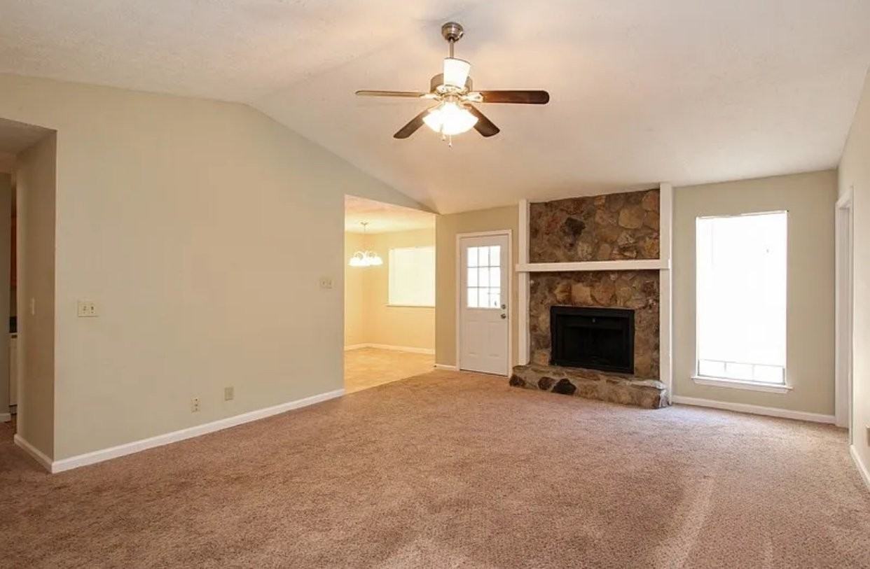 2604 Wildflower Ln #2 - Photo 3 of 11