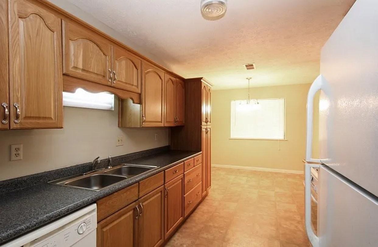2604 Wildflower Ln #2 - Photo 5 of 11