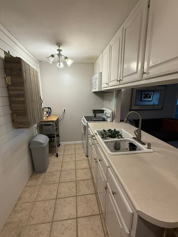 1808 Ashwood Ave #C - Photo 4 of 4