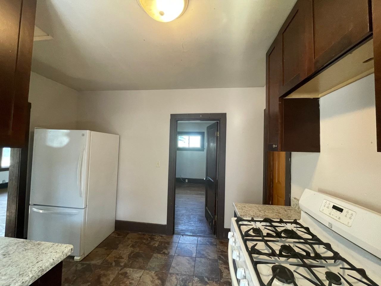 7229 Sheridan Rd - Photo 5 of 20