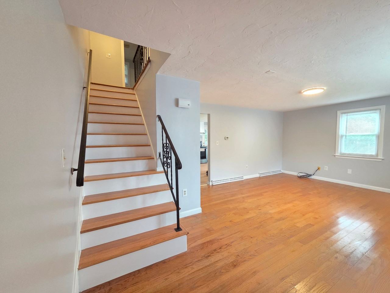 24 Andrea Dr - Photo 5 of 14