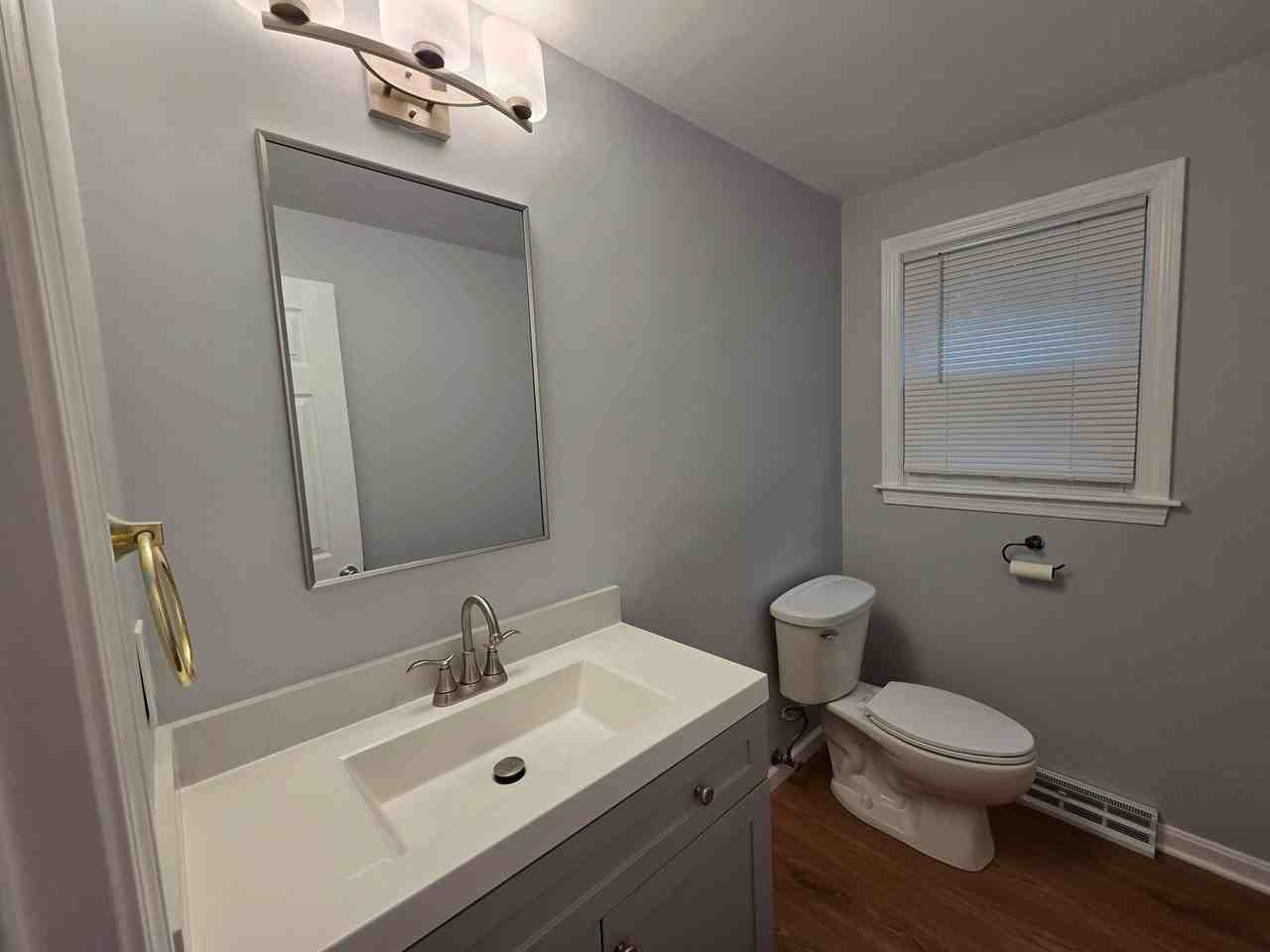 24 Andrea Dr - Photo 6 of 14