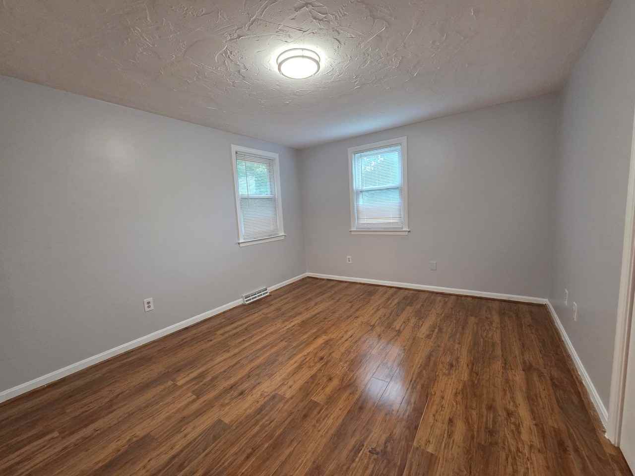 24 Andrea Dr - Photo 7 of 14