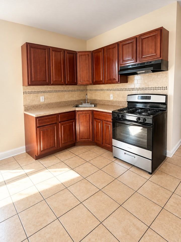 42 Seymour Ave #3 - Photo 4 of 11