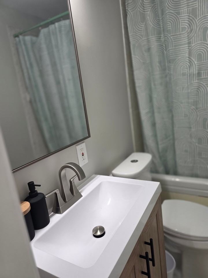 4331 Brehms Ln #1 - Photo 4 of 8