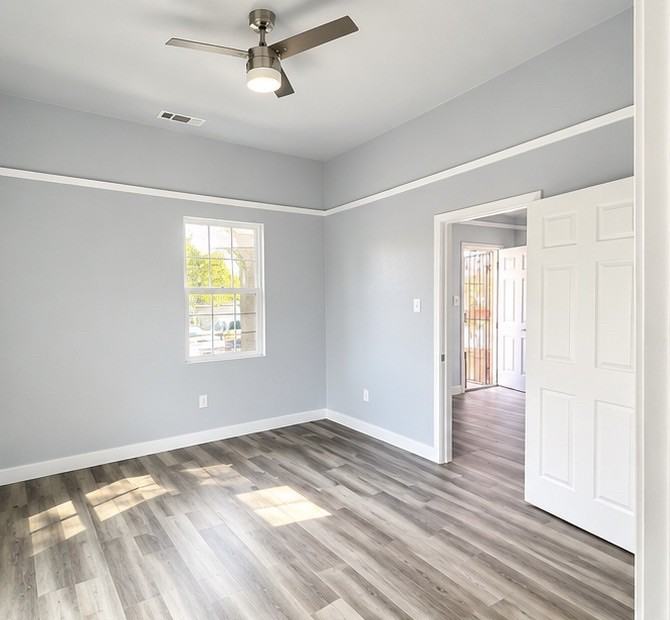 321 D St - Photo 4 of 12