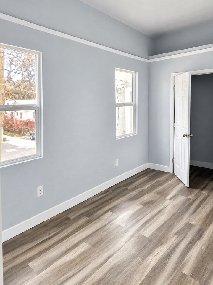 321 D St - Photo 6 of 12