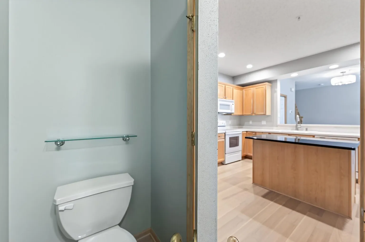12155 Vermillion St Ne #F - Photo 5 of 16