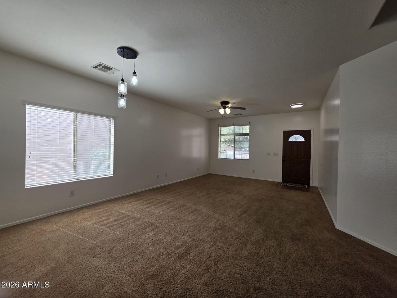 37189 W Leonessa Ave - Photo 7 of 36