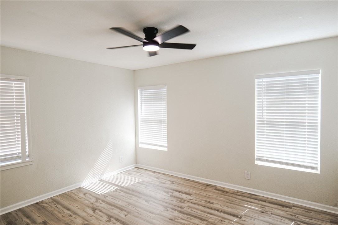 1509 Devon Dr - Photo 4 of 26