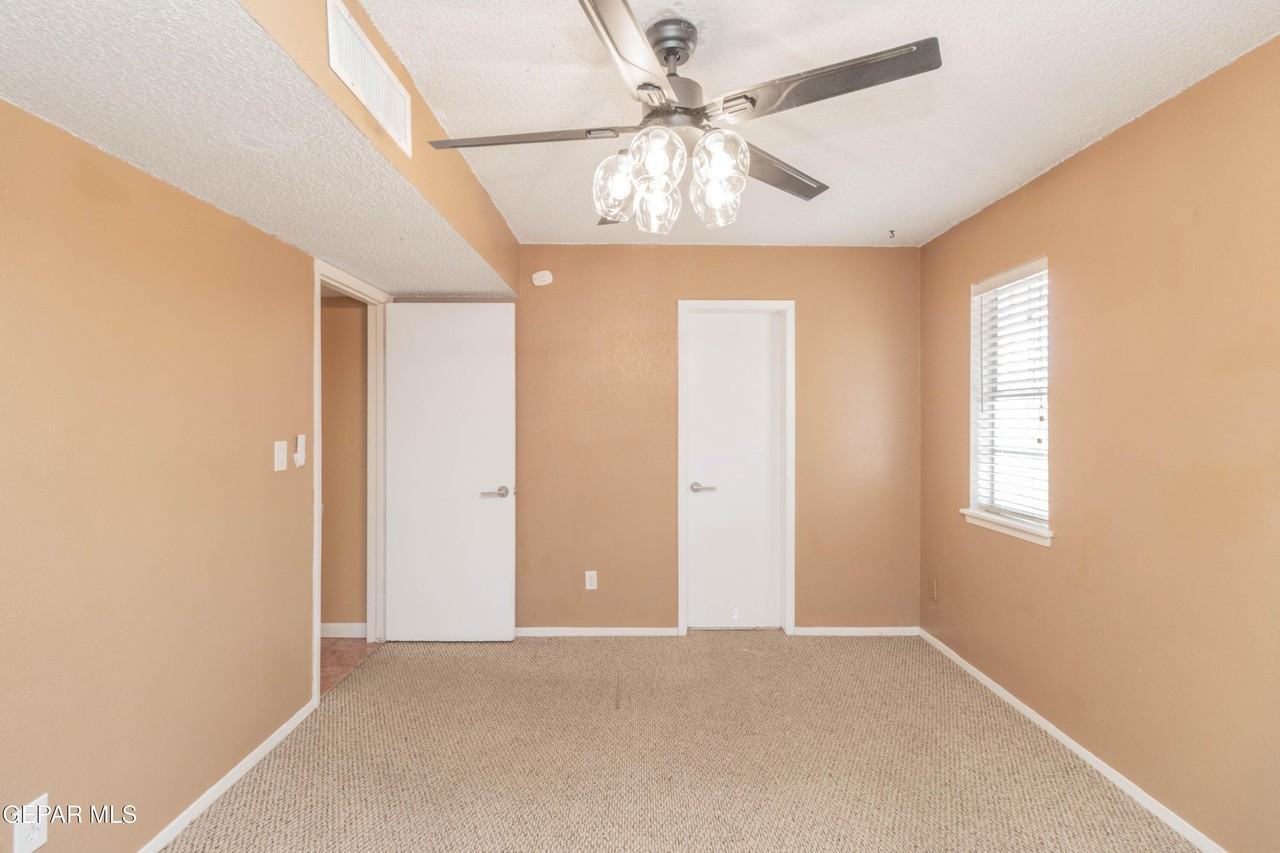 1736 Bing Crosby Dr - Photo 4 of 49