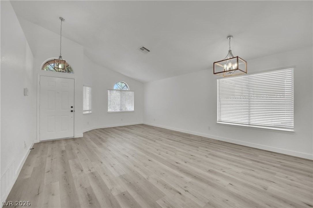 9228 Sun Rose Ave - Photo 5 of 33