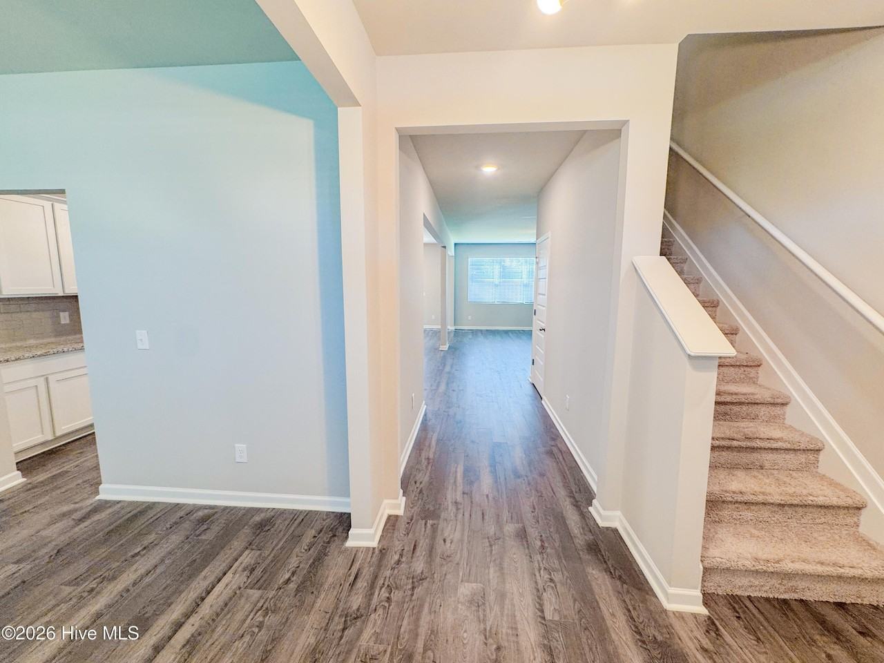 441 Furlough Dr - Photo 3 of 26