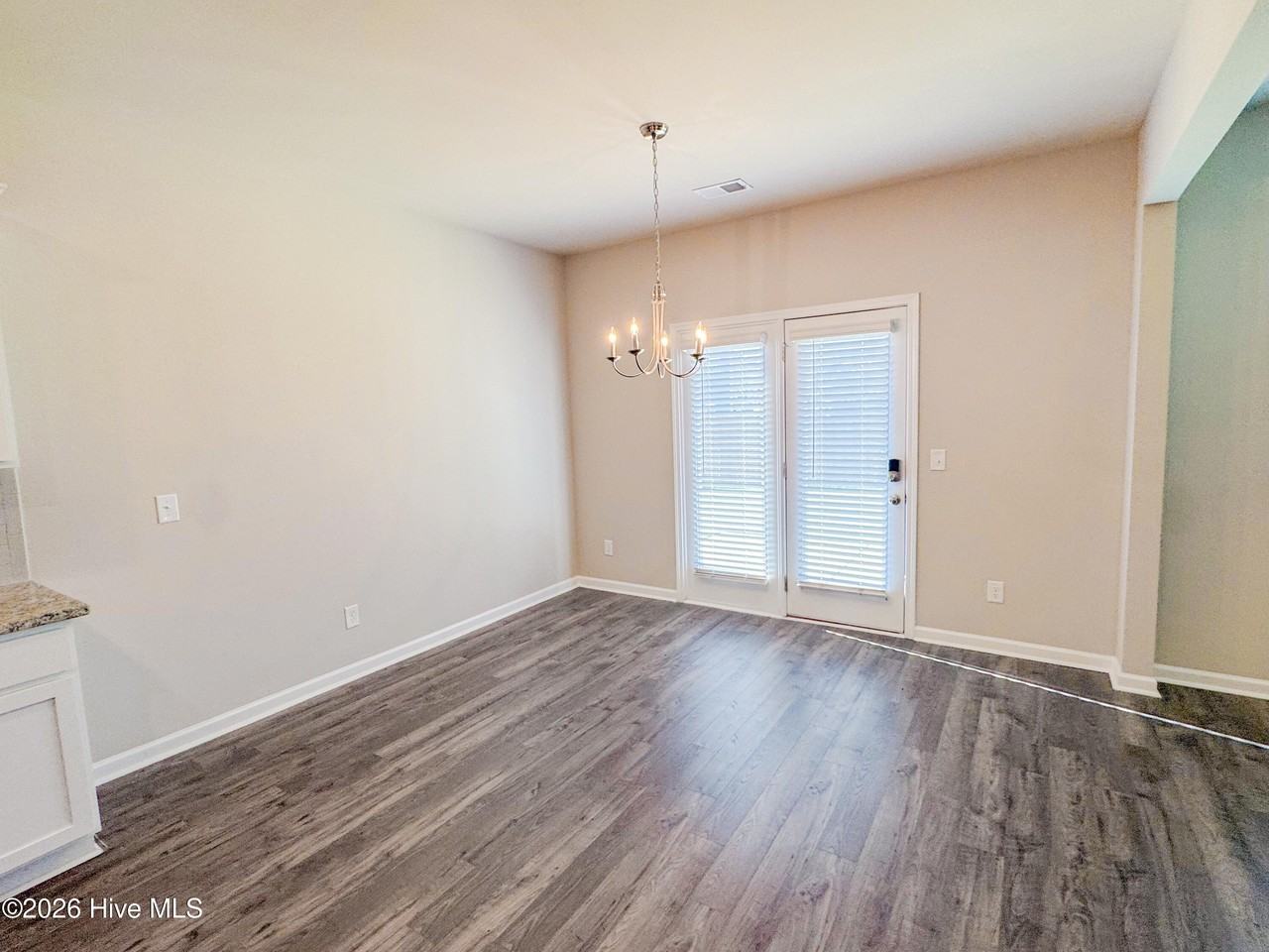 441 Furlough Dr - Photo 5 of 26