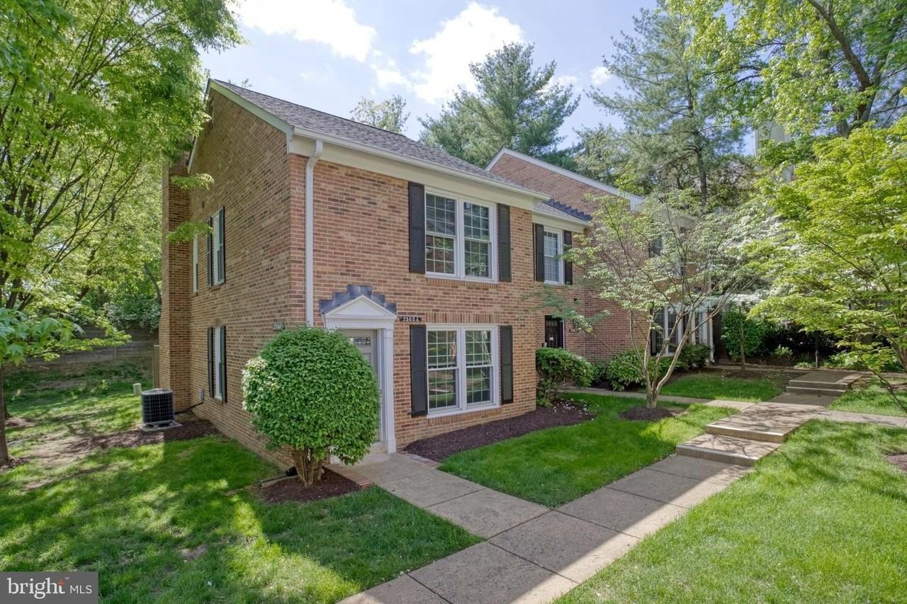 2560 S Arlington Mill Dr Apt A - Photo 3 of 50