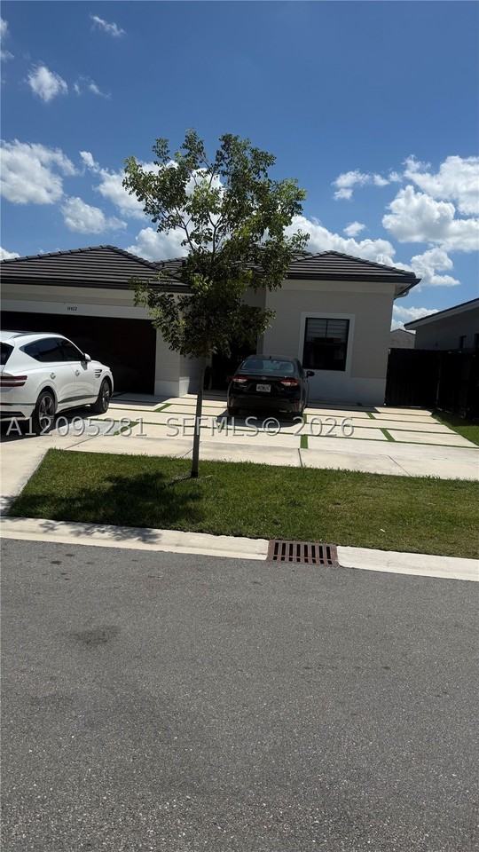 14422 Sw 18th St - Photo 2 of 50