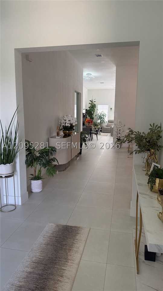 14422 Sw 18th St - Photo 4 of 50