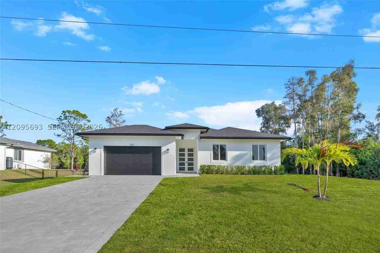 337 Jourferie Rd - Photo 6 of 50