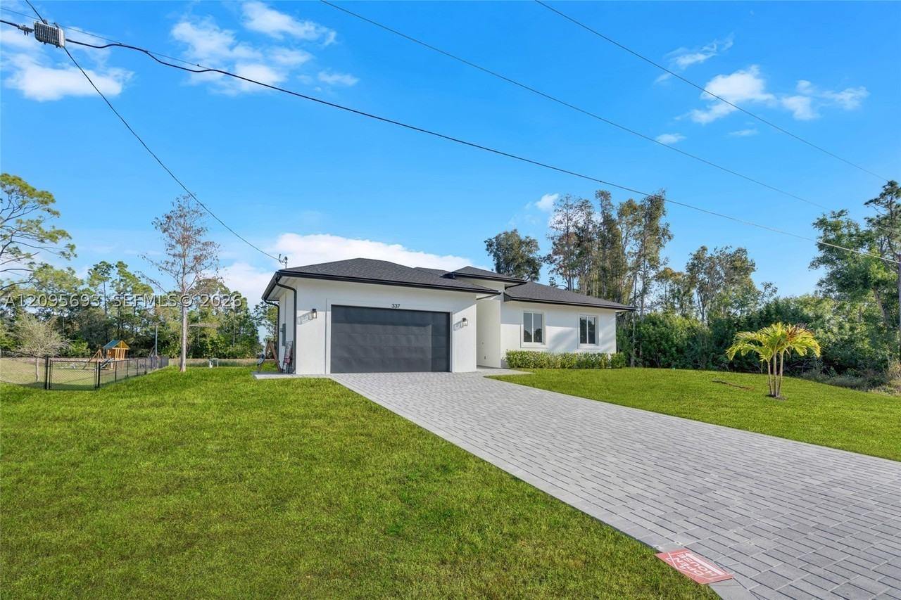 337 Jourferie Rd - Photo 7 of 50