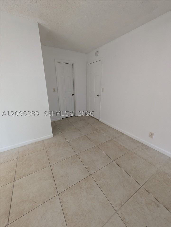 1326 Sw 75th Ave - Photo 2 of 16