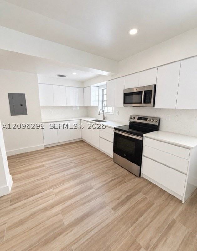 1022 Sw 12th St #B - Photo 3 of 11