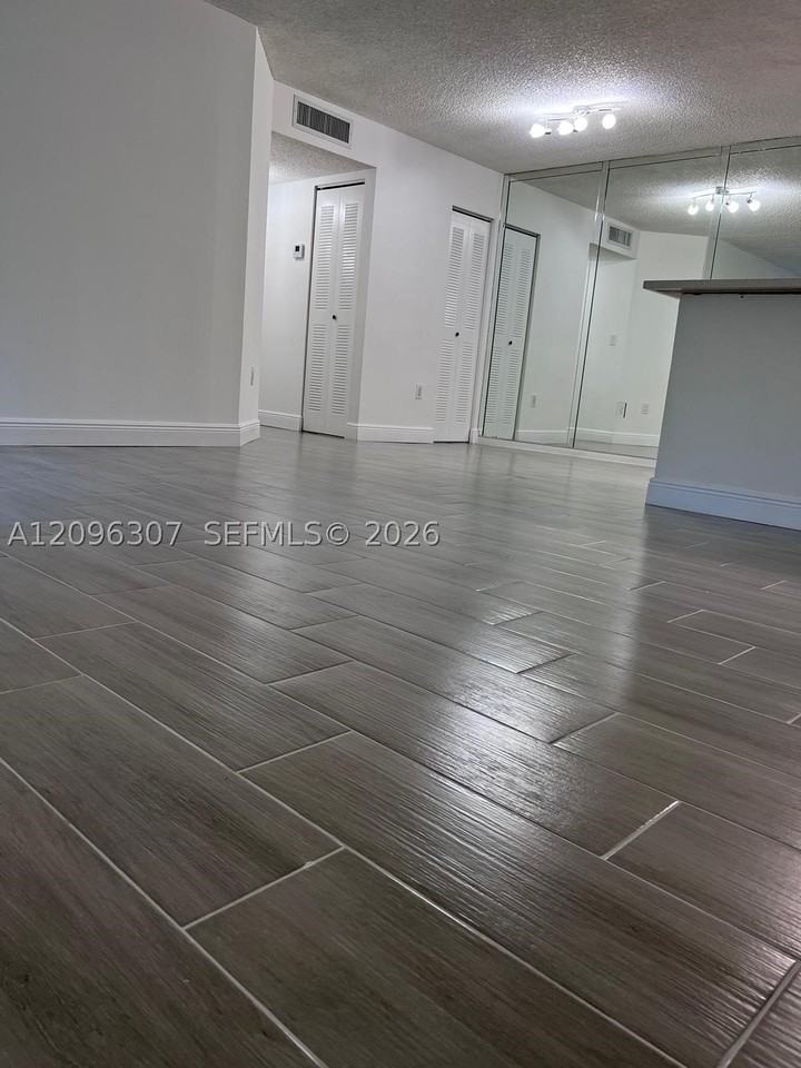 19055 Nw 62nd Ave #111 - Photo 6 of 26