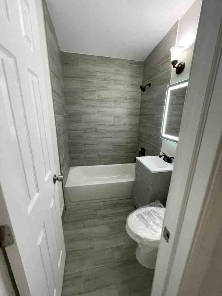 312 Ne 8th St - Photo 4 of 6