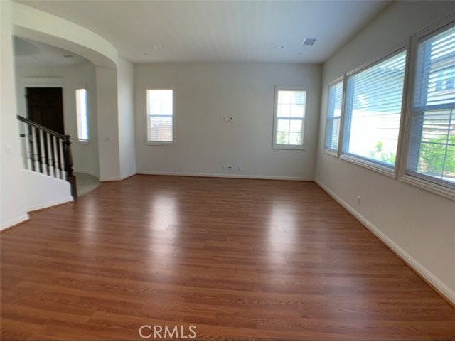 58 Acadia Ct - Photo 4 of 8