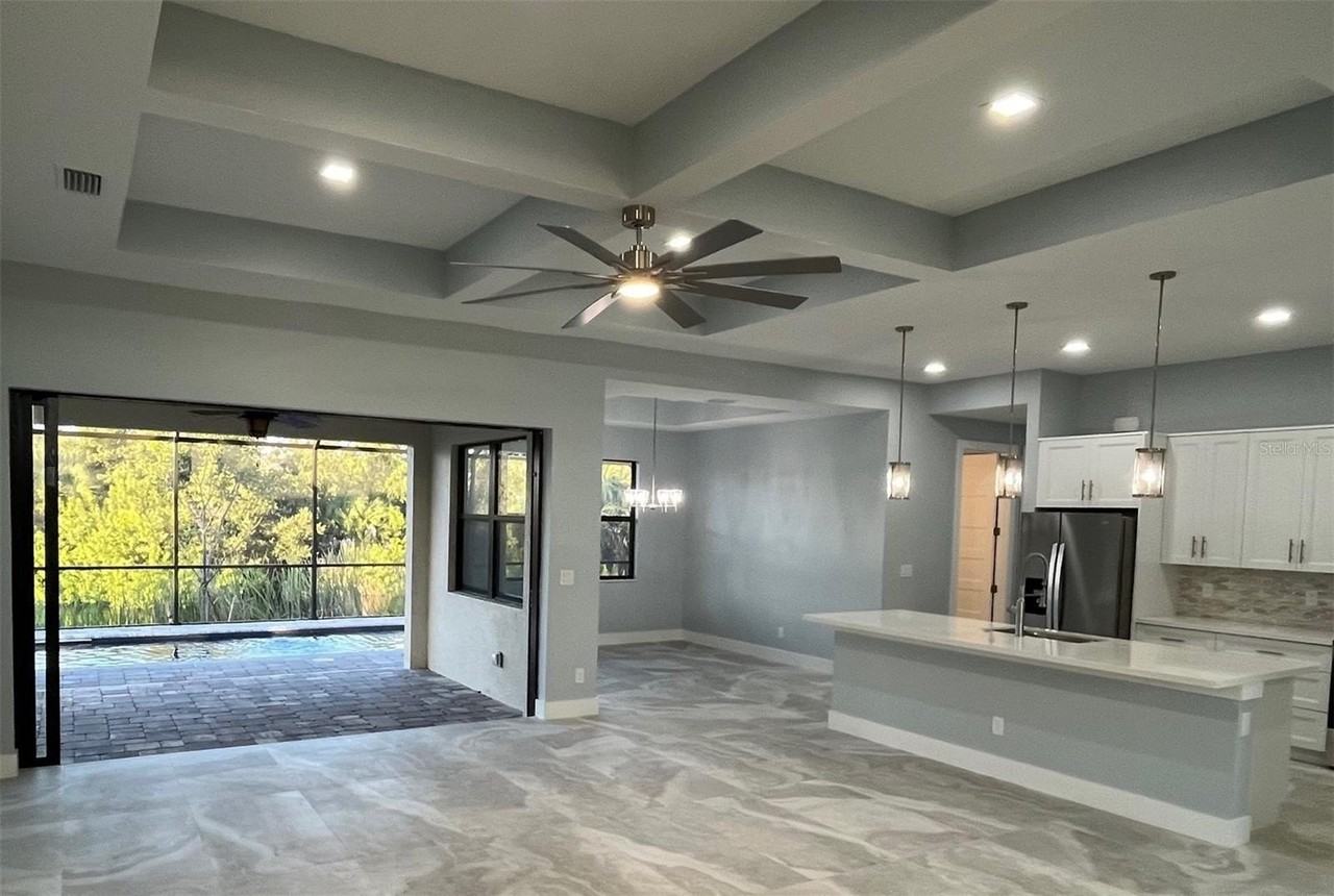 13342 Commonwealth Ave - Photo 2 of 25